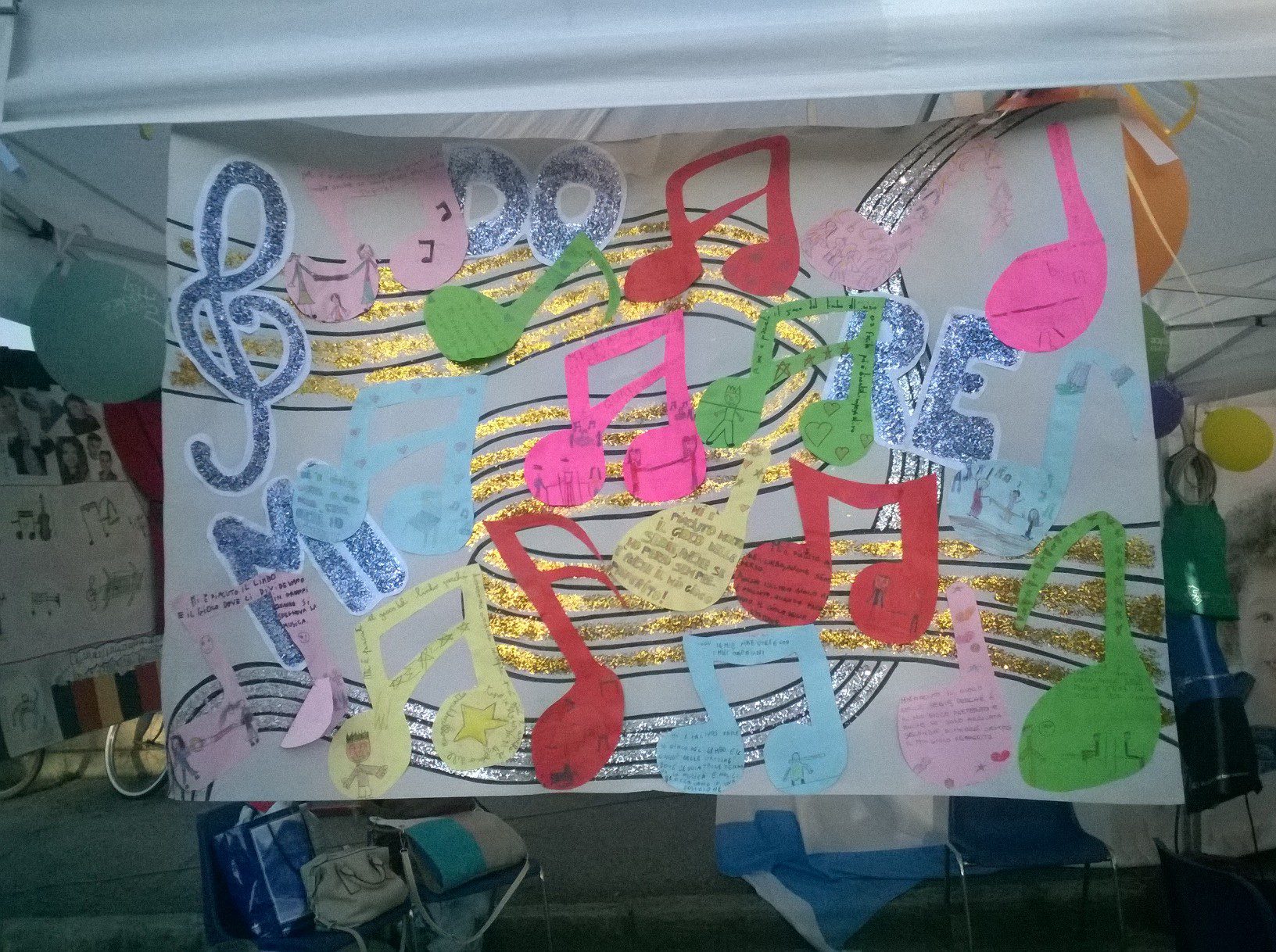 Un'immagine che ritrae arti visive, colore, arti creative, arte infantile e murale.