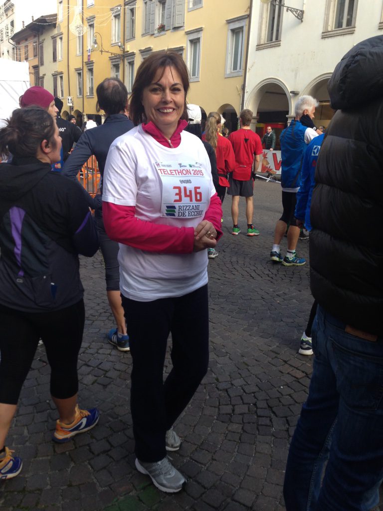 Un'immagine che ritrae manica, ricreazione, sorriso, forma fisica e sport.