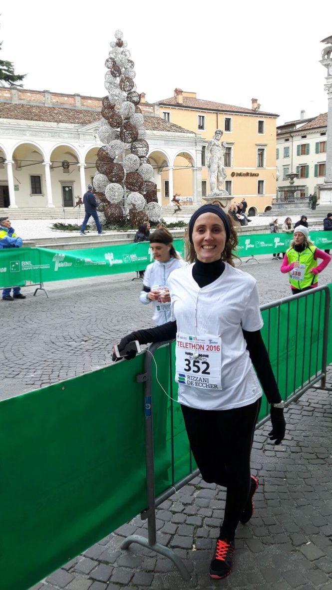 Un'immagine che ritrae sport individuale, corsa, ricreazione, corsa di lunga distanza e sport.