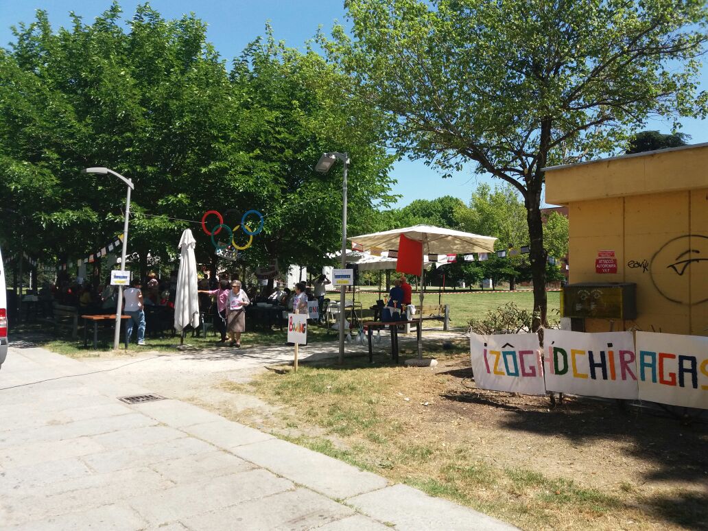 Un'immagine che ritrae albero, spazio pubblico, ricreazione, tempo libero e primavera.