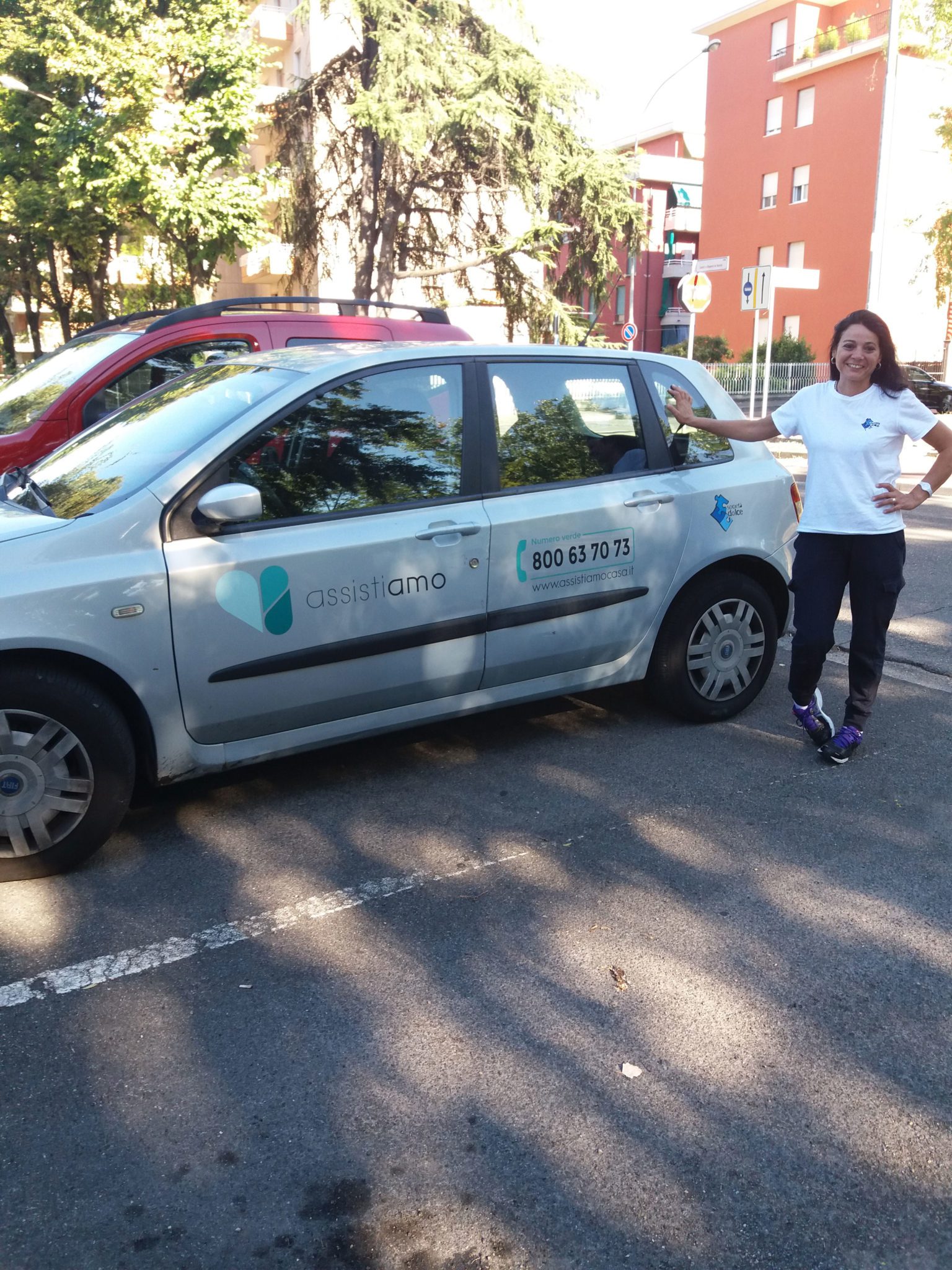 Un'immagine che ritrae auto, veicolo terrestre, veicolo, veicolo a motore e pneumatico.