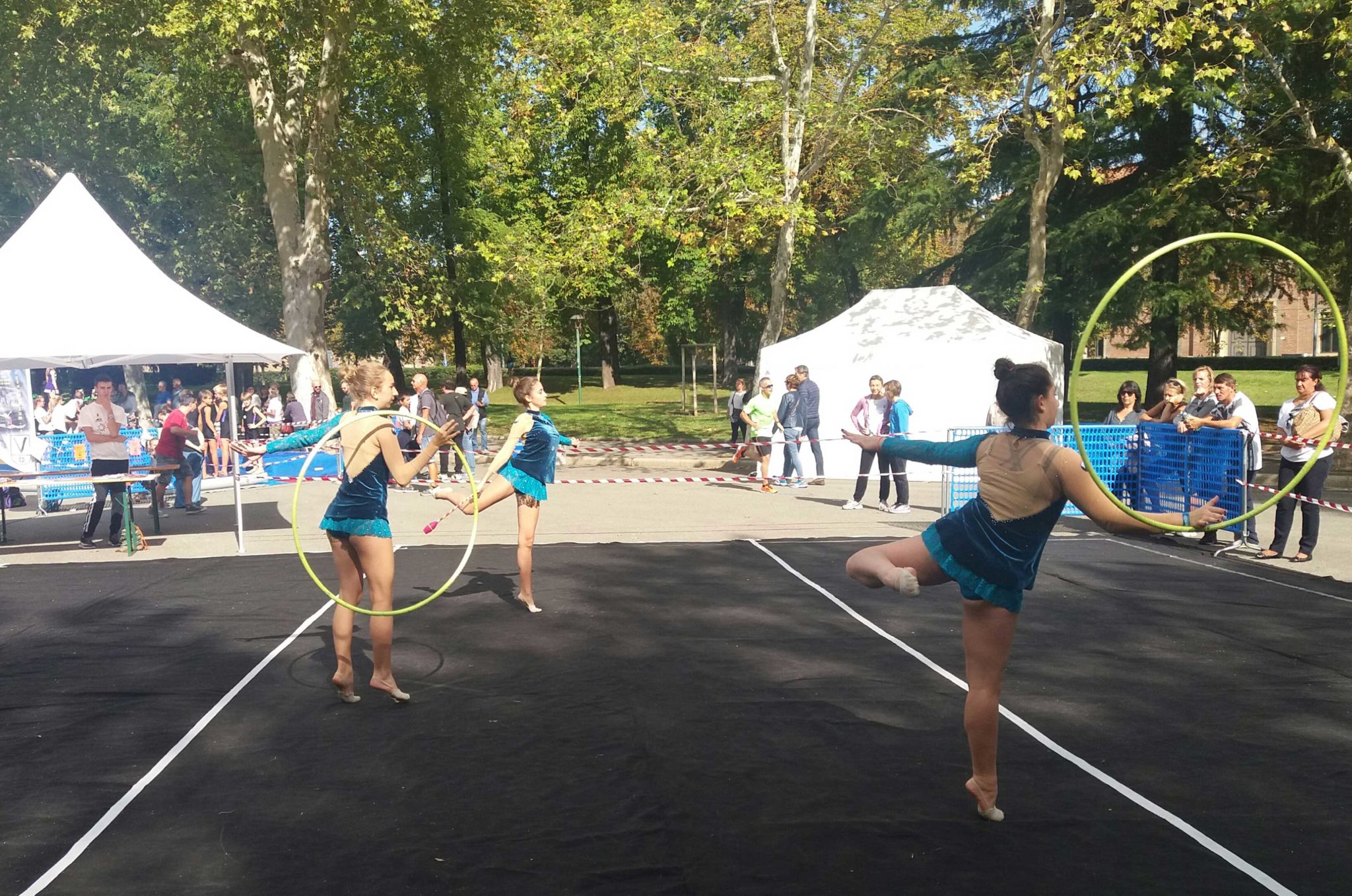 Un'immagine che ritrae ricreazione, divertimento, divertimento, sport e arti performative.