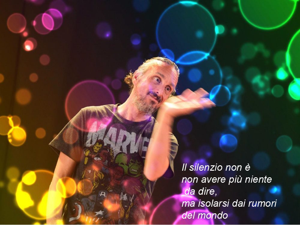 Un'immagine che ritrae barba, peli sul viso, baffi, divertimento e arti performative.