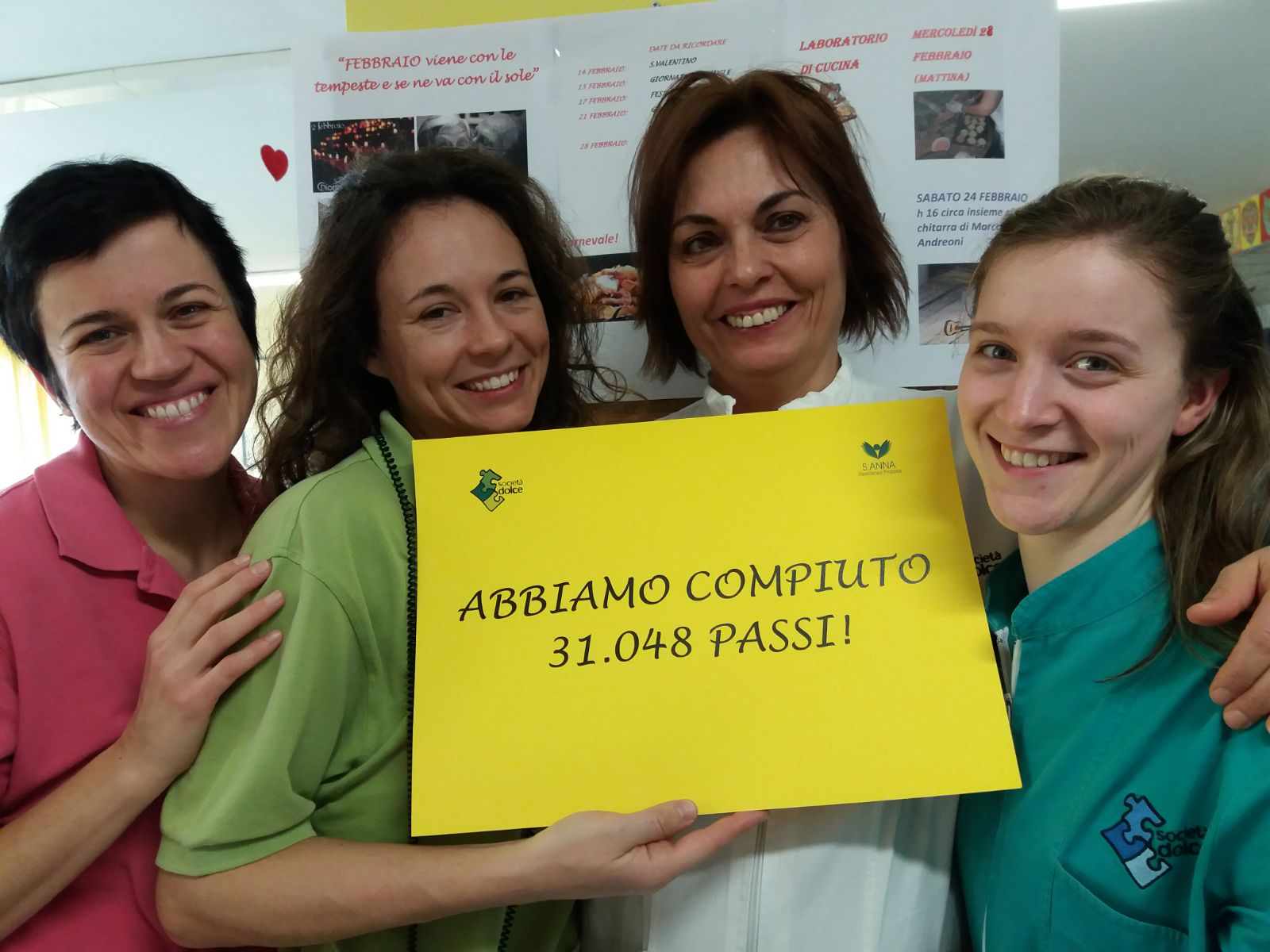 Un'immagine che ritrae sorriso, espressione facciale, comunità, felicità e condivisione.