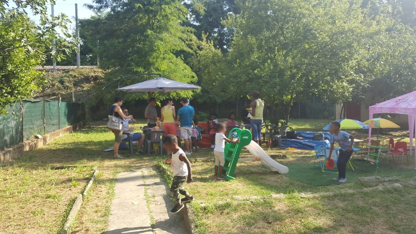 Un'immagine che ritrae ricreazione, spazio pubblico, comunità, tempo libero e divertimento.